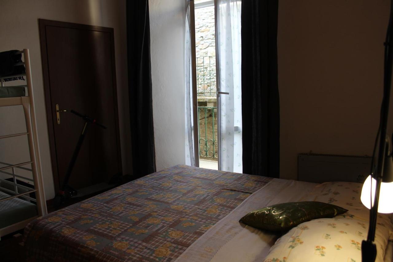 La Casa Di Rina Apartment Ponzone ภายนอก รูปภาพ